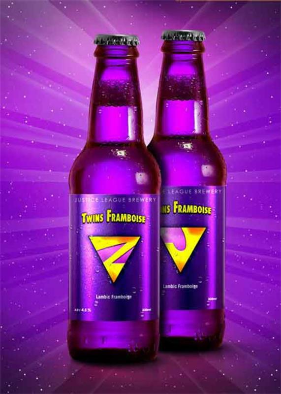 bouteilles de bière étiquettes de super héros violet