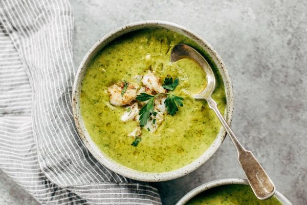 soupe paléo aux crevettes et brocolis