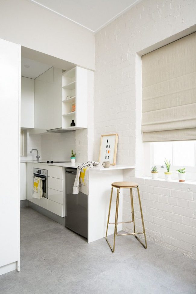 За едностаен апартамент е предпочитан вариант на кухня без врати и с бар