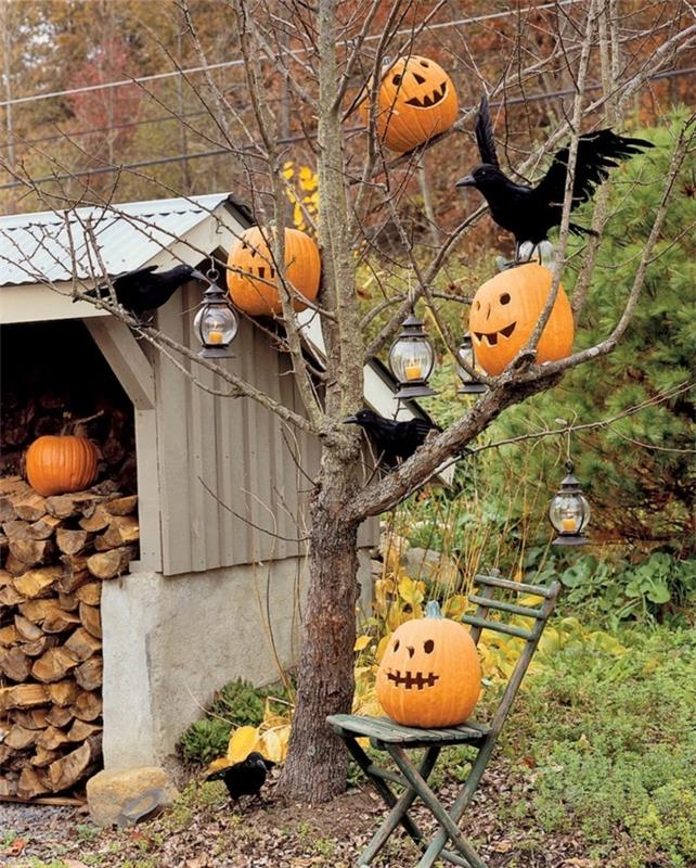 pomysły na ogród jesień halloween dynie lampiony