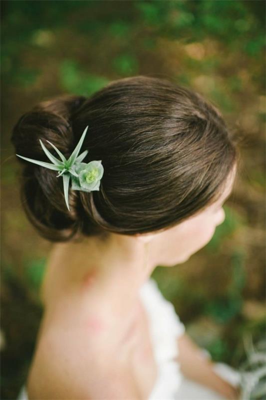 accessoires pour cheveux avec tillandsia