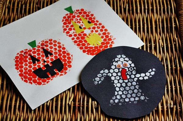 Idées d'artisanat d'halloween dans du papier bulle