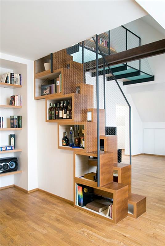 escalier design placards ouverts espace de rangement