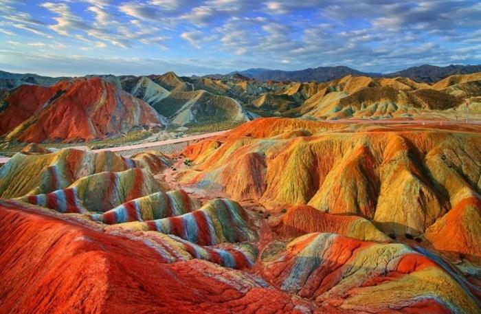 World travel chine désert zhangye danxia asie destination de voyage collines colorées