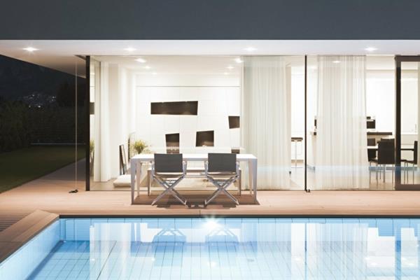 deux appartements séparés dans un immeuble durable piscine